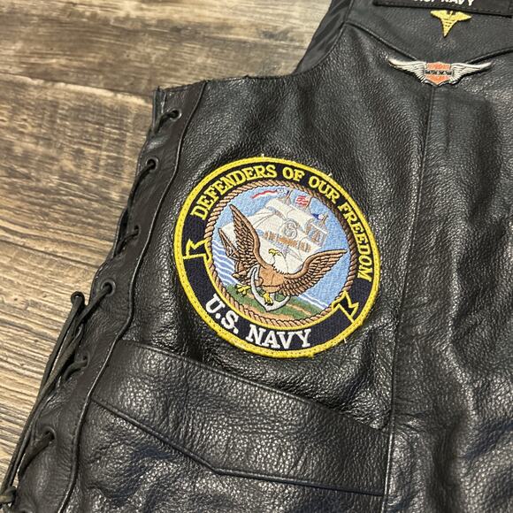 Leather braided Vest Black Patches Pins Leather Legion Veteran Navy biker men’s - Picture 3 of 11